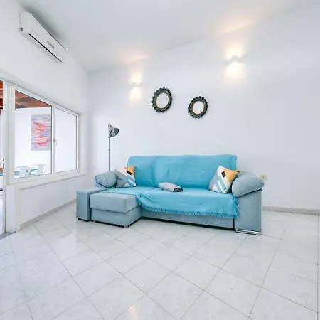 Casa El Varadero Central, Air-con, Sea Views Ferienhaus Puerto del Carmen (Lanzarote)