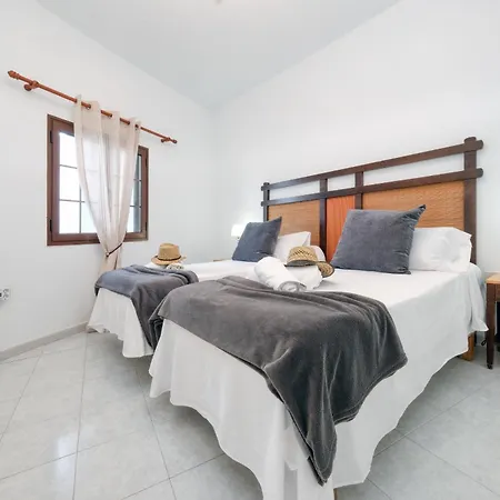 Vakantiehuis Casa El Varadero - Access Pool And Sport Center And Air-con By Lanzarote