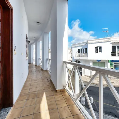 Casa El Varadero Central, Air-con, Sea Views Ferienhaus Puerto del Carmen (Lanzarote)